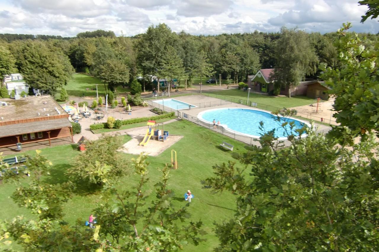 Vakantiepark T Urkerbos - Blokhutje Kültér fotó